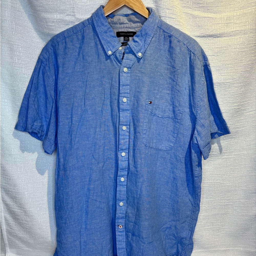 Tommy Hilfiger Men’s Light Blue Short Sleeve Button-Down Shirt